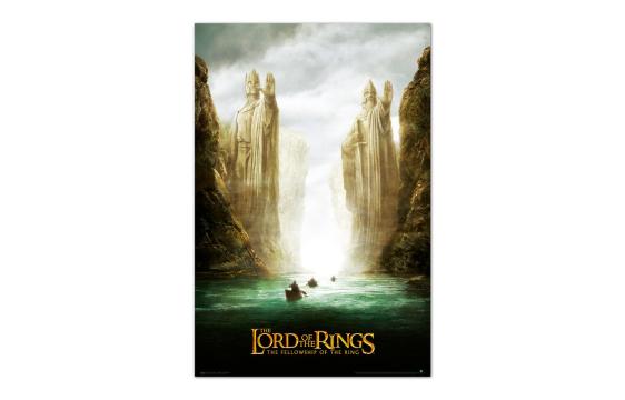 Bild på musmatta Poster Sagan om ringen – Argonath i färgen Svart, Brun, Grön, Gul från The Lord of the Rings mot vit bakgrund.